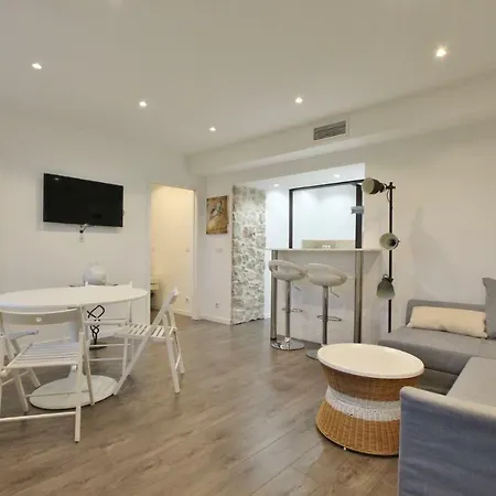 Magnifique 2 Pieces Vue Apartment Antibes
